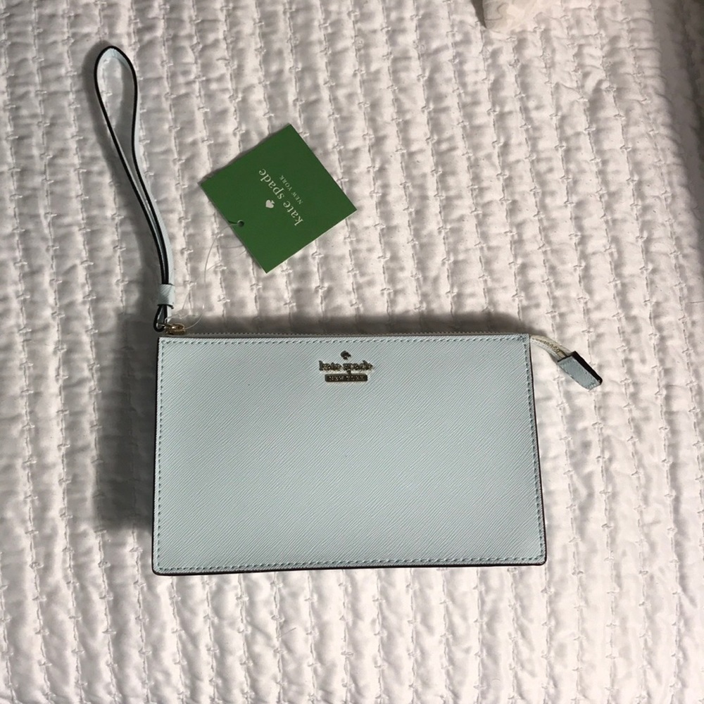 Brand new late spade wristlet!!!